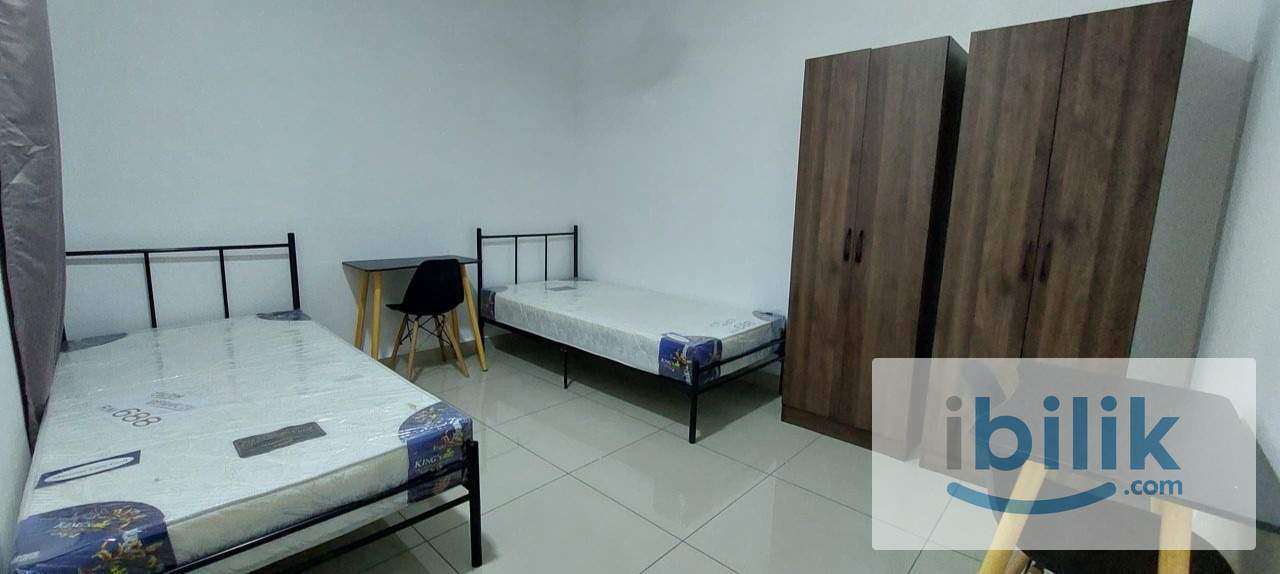 [5 MINS FROM LRT!] Residensi PV9 | Middle Room | Aircond + Wifi + Utilities | Sharing or Whole Room - Image 1