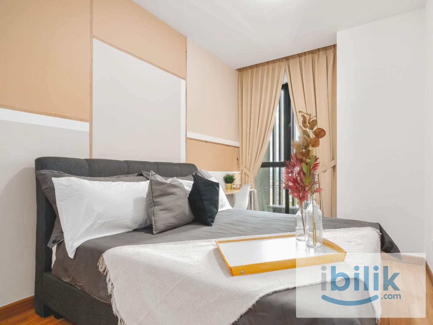 ARATRE RESIDENCES near LRT Ara Damansara All Inclusive Master Room with Aircon - Image 1