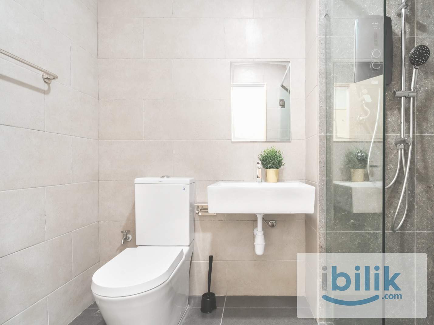META RESIDENCE near MRT Seri Kembangan All Inclusive Private Room with Aircon - Image 5