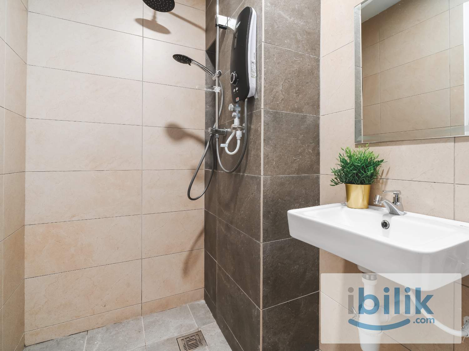 ARATRE RESIDENCES LRT Ara Damansara All Inclusive Private Room with Aircon - Image 5