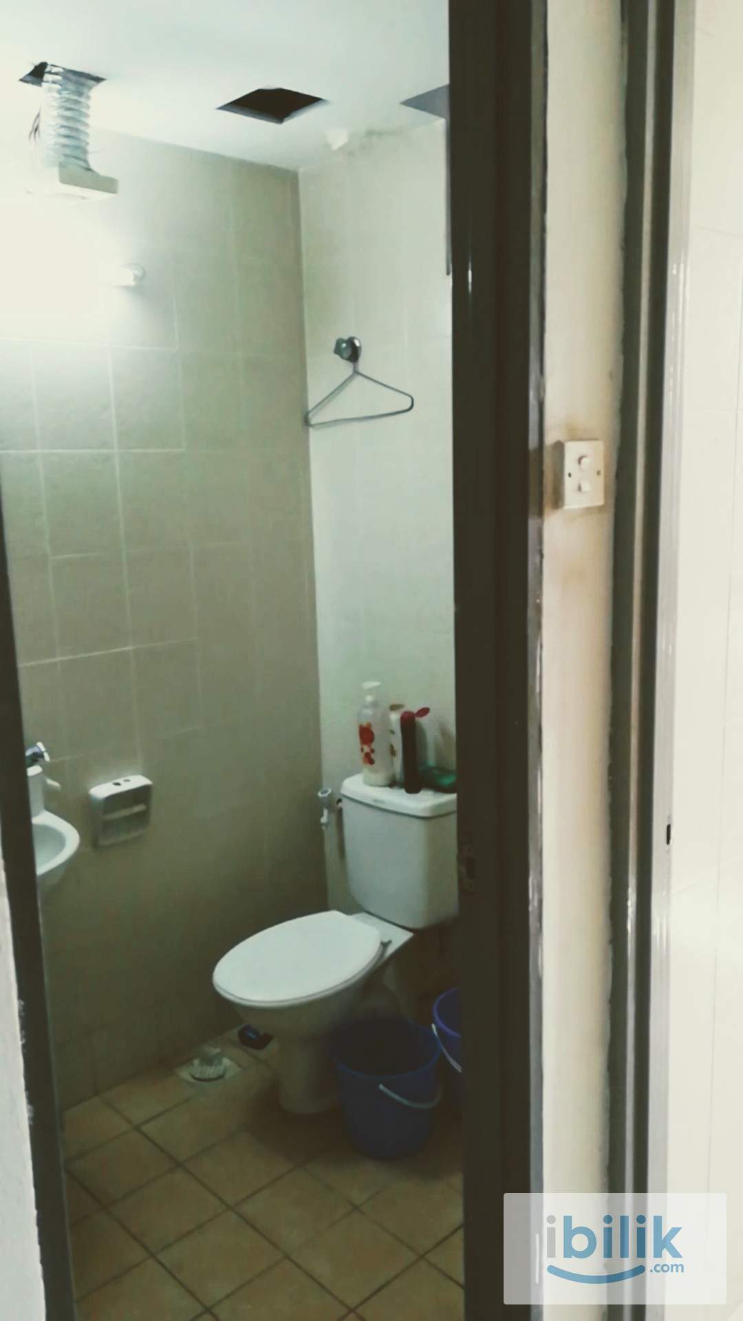 Medium Room For Female@Cyberjaya - Image 1