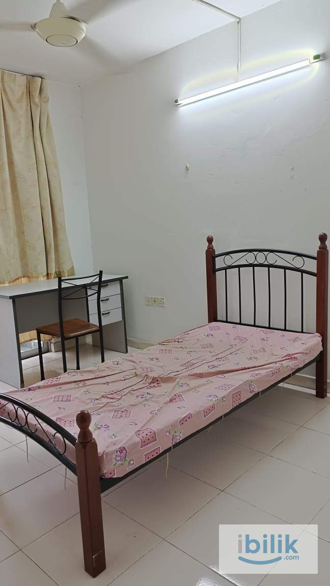 Fully Furnished Middle Female Room@Cyberia Smarthomes Cyberjaya - Image 5