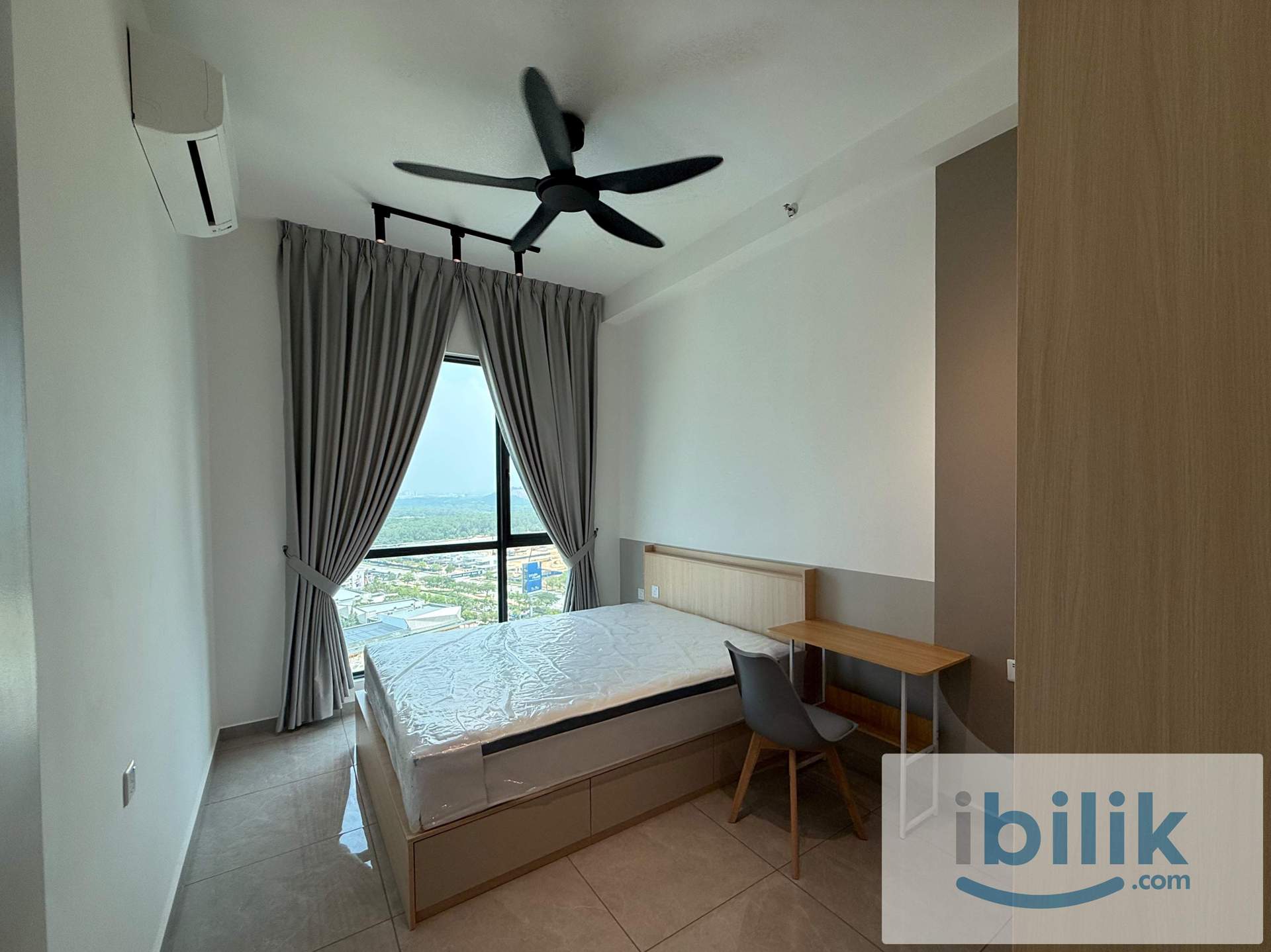 FEMALE UNIT NEWLY RENOVATED Middle Room @ Savana Residence, Batu Kawan - Image 1