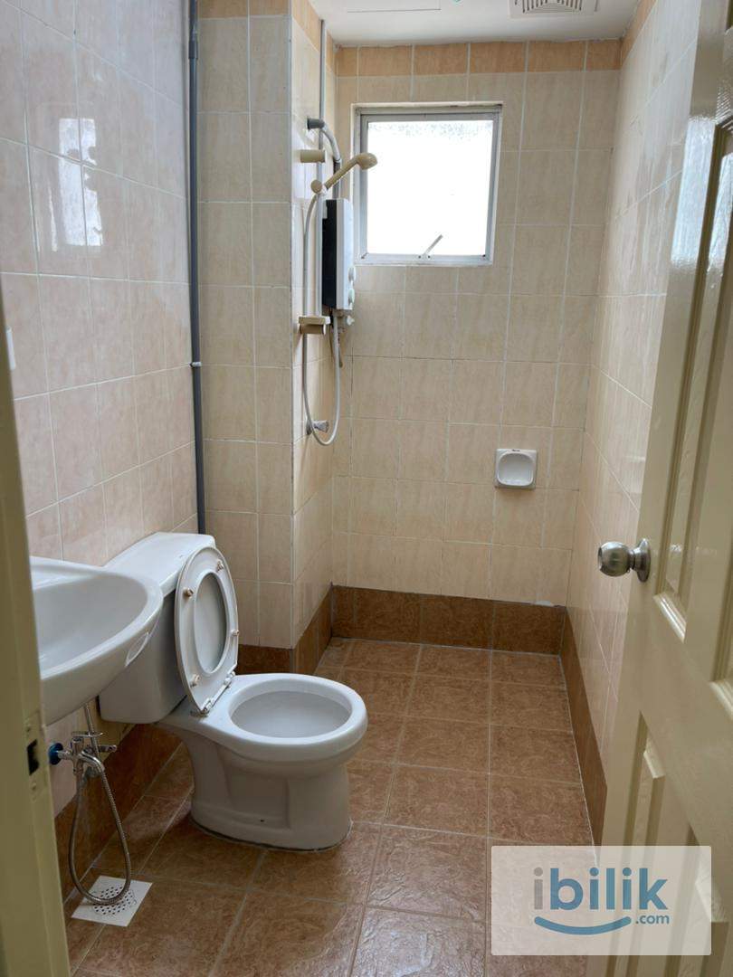 Fully furnished room/ Wifi/ Cleaning include - Image 3
