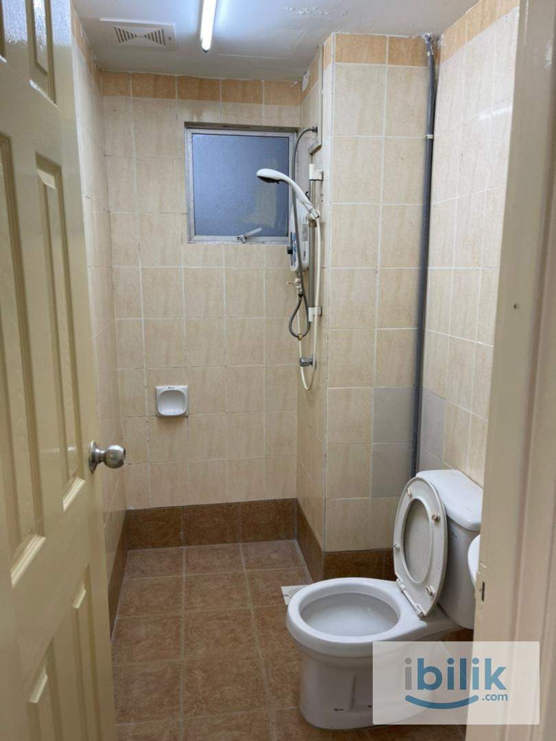 Cozy room for Rent/ Fully furnished/ Wifi - Image 5