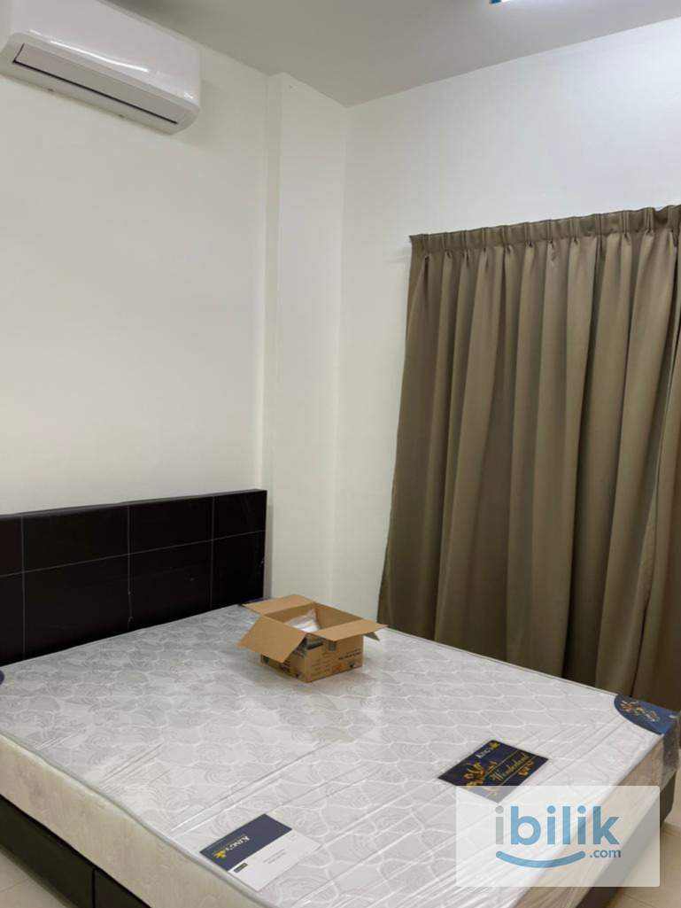 Fully furnished room/ Wifi/ Cleaning include - Image 1
