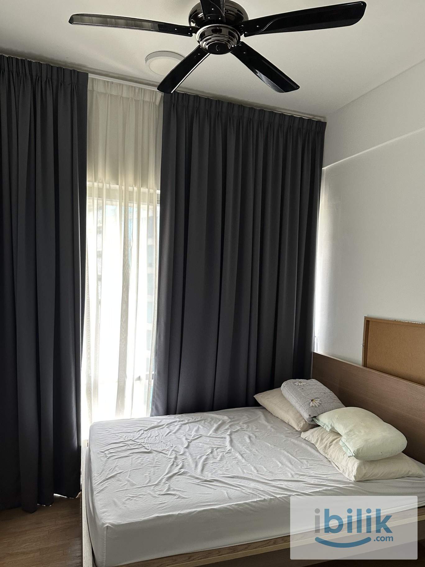 Middle Room - Image 1