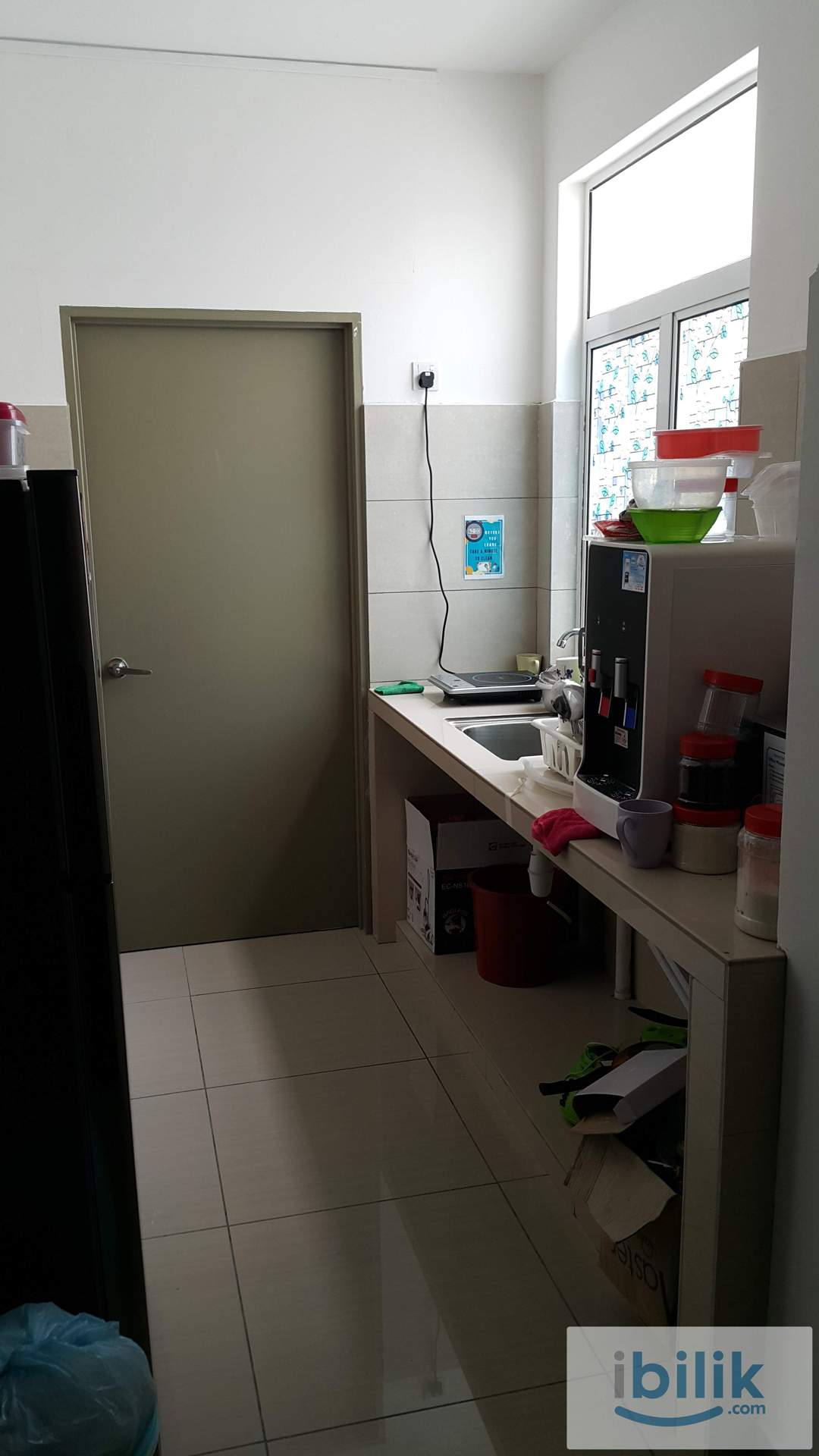 Female Balcony Room Available At Puncak 7 Residence, Seksyen 7 Shah Alam - Image 3