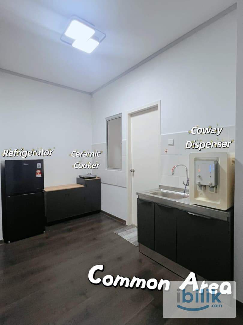 Master Room with Private Bathroom - Image 3