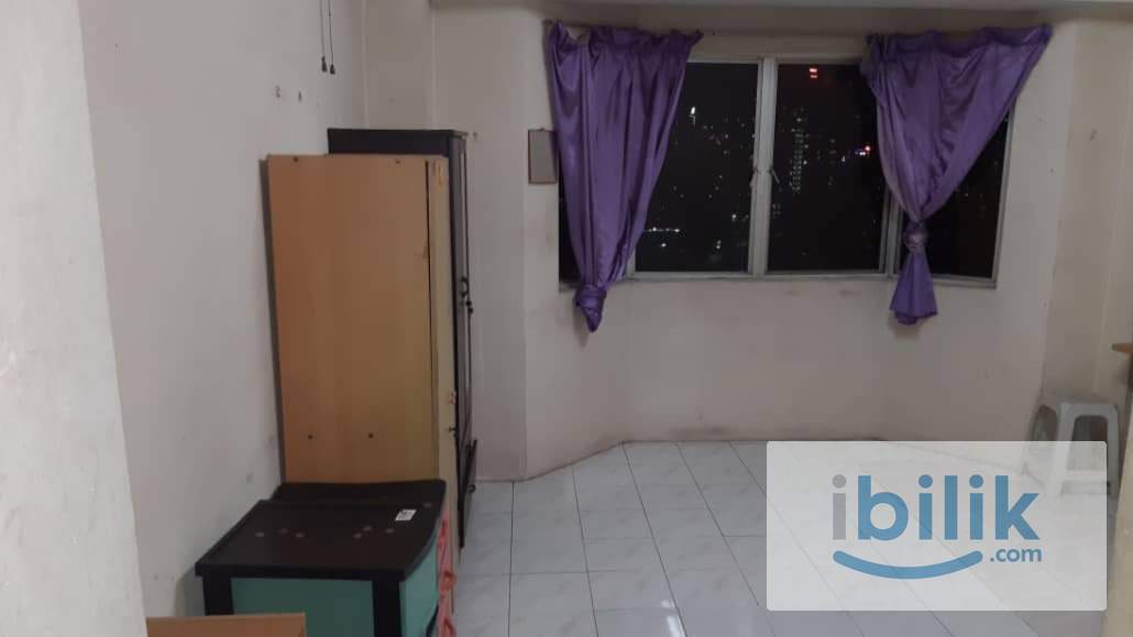 13A - MASTER ROOM - Image 3