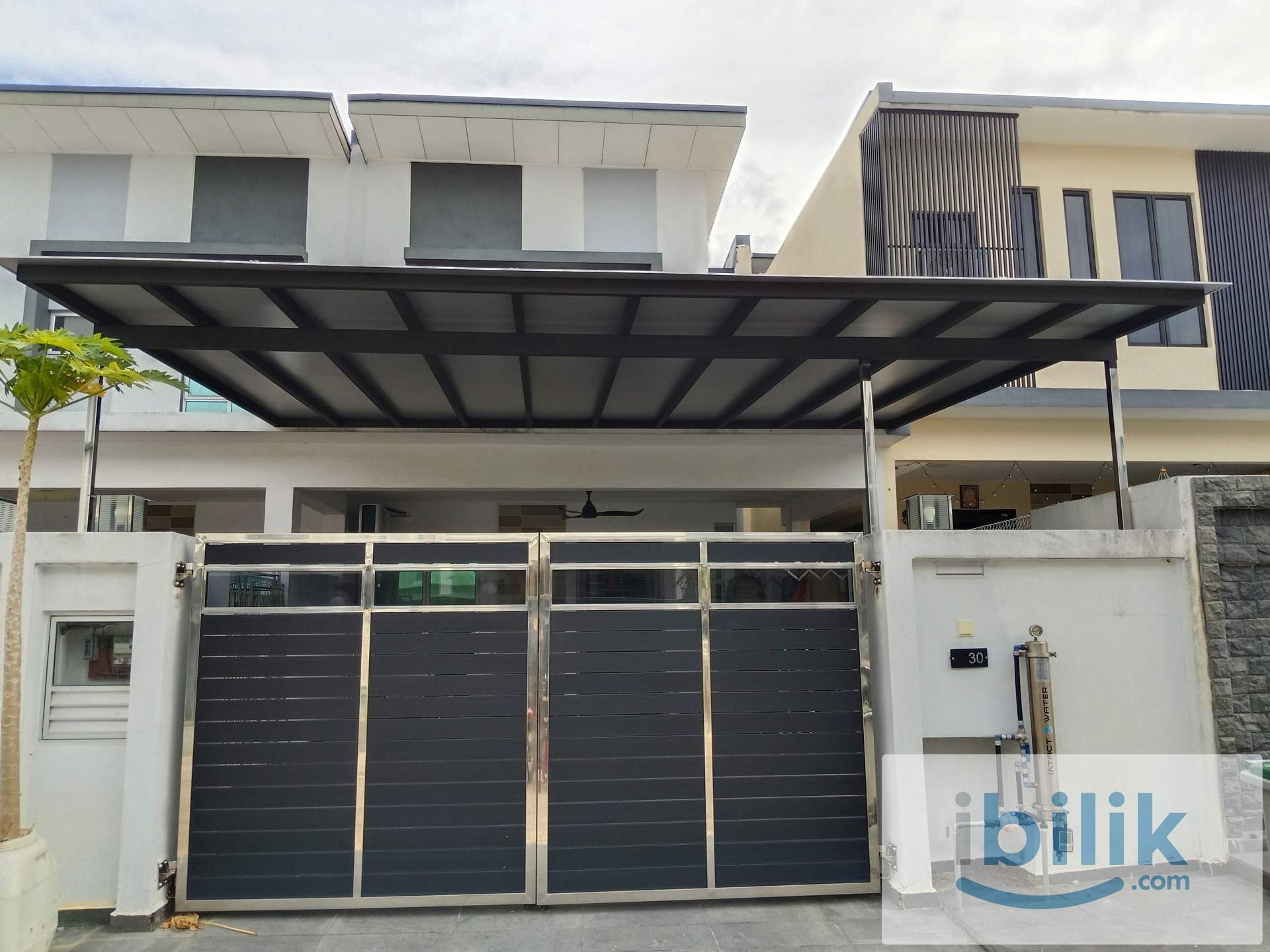 Ayera Residences room for rent - Image 3