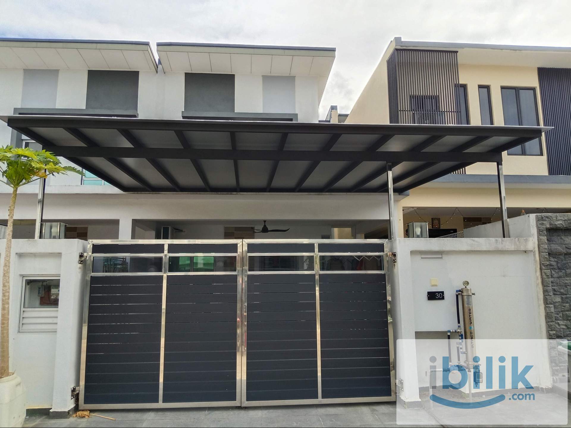 Ayera Residences room for rent - Image 2