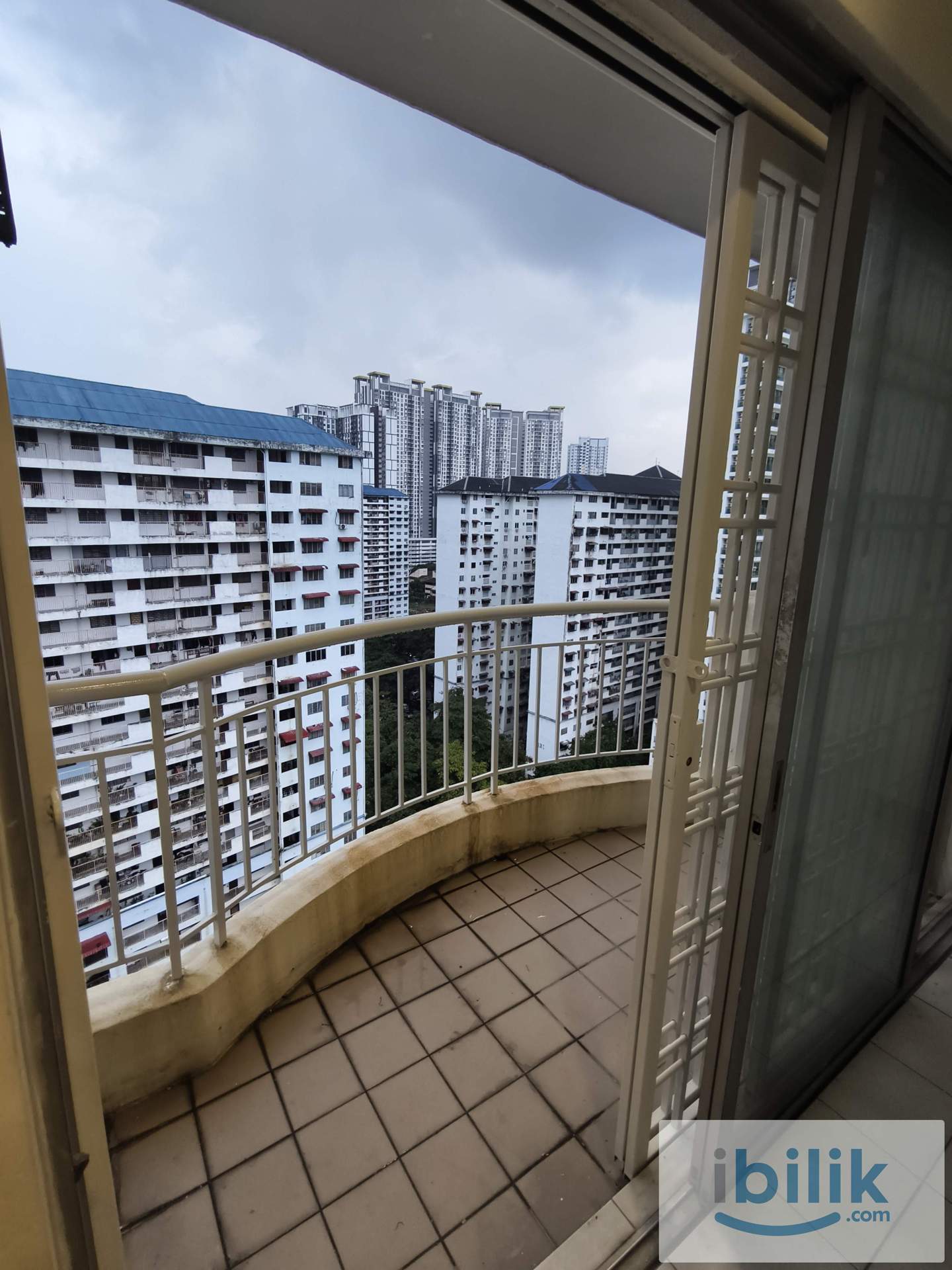 Middle Room(Fully Furnished) at Plaza Prima Setapak, Jalan Genting Kelang, Kuala Lumpur. - Image 9
