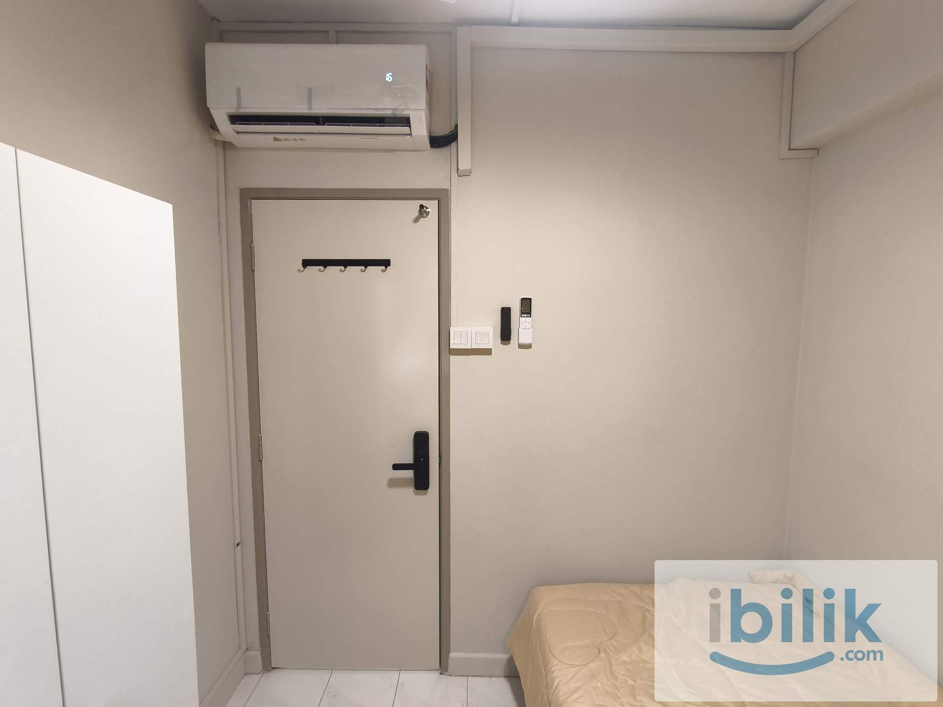 Single Room(Fully Furnished) - Unit with 3 Rooms ONLY!! (Low Density unit) at D'Aman Crimson, Ara Damansara - Image 4