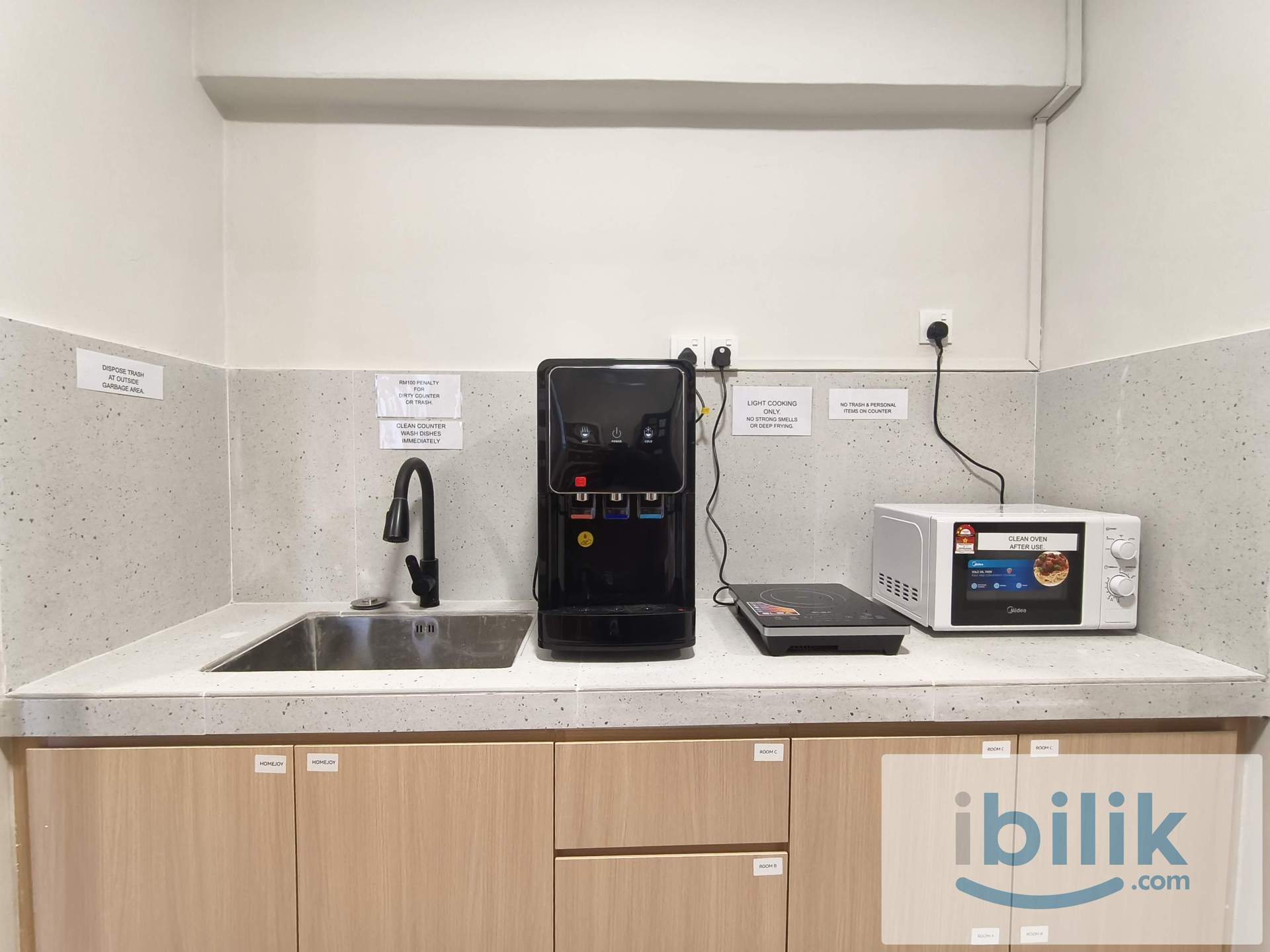 Single Room(Fully Furnished) - Unit with 3 Rooms ONLY!! (Low Density unit) at D'Aman Crimson, Ara Damansara - Image 8