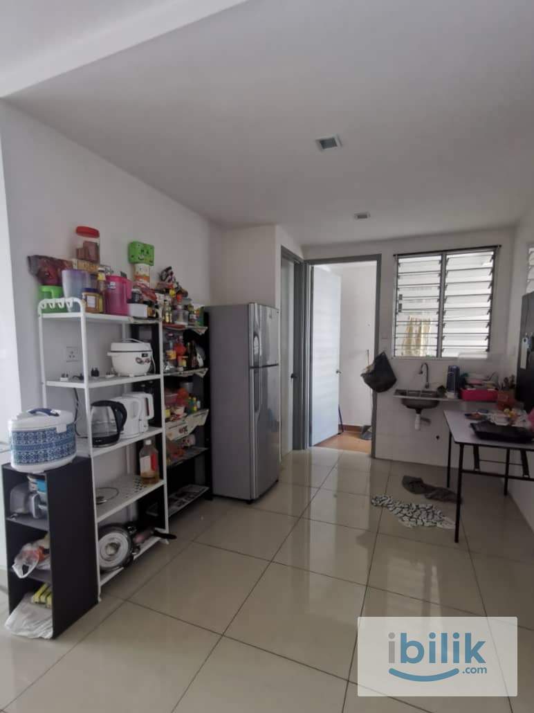 Medium Room Included Utilities, Wifi and Cleaning Services - Image 2