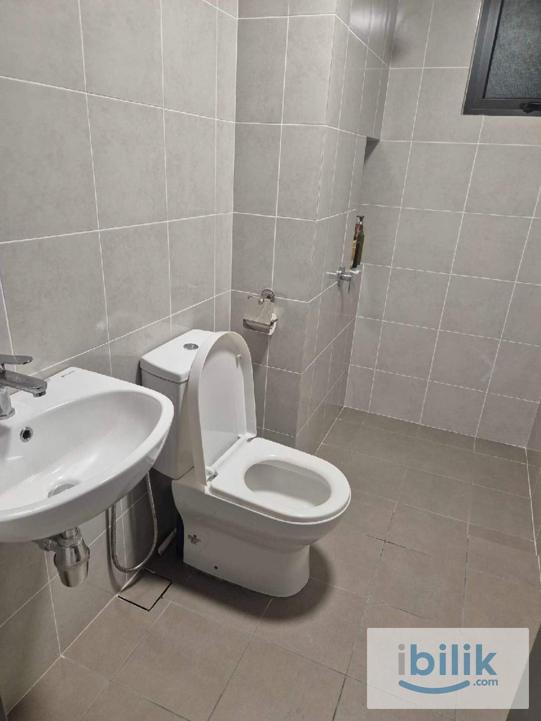 Brand New Medium Room @ M Arisa | First Occupant | Parking, Gym, Pool - Image 2