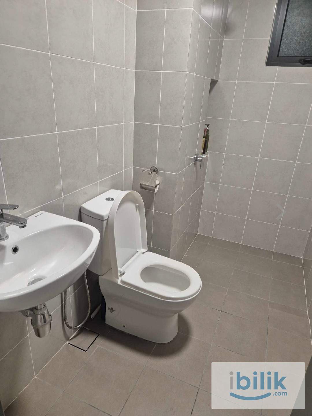 Brand New Small Room @ M Arisa | First Occupant | Parking, Gym, Pool - Image 4