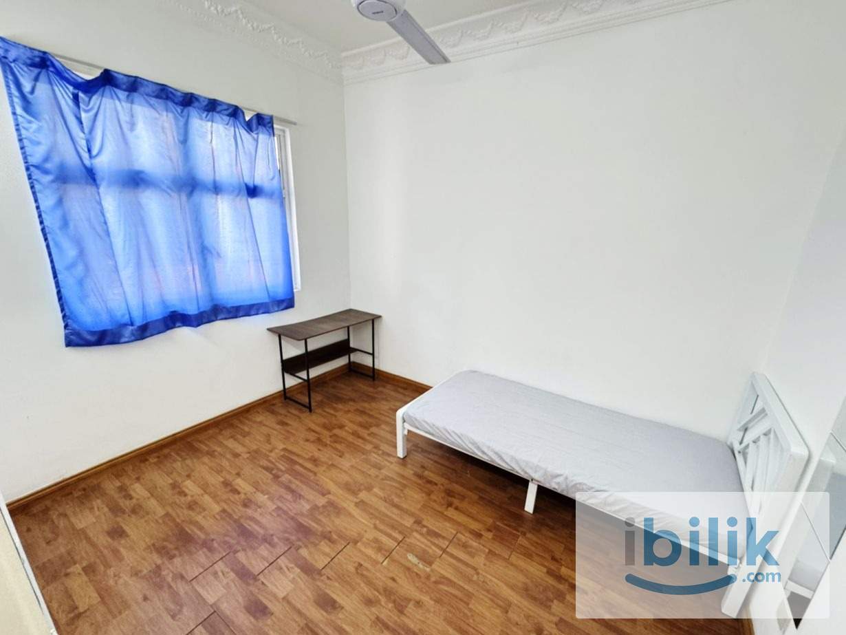 Setia Alam Middle Room for Rent (#15) - Image 1