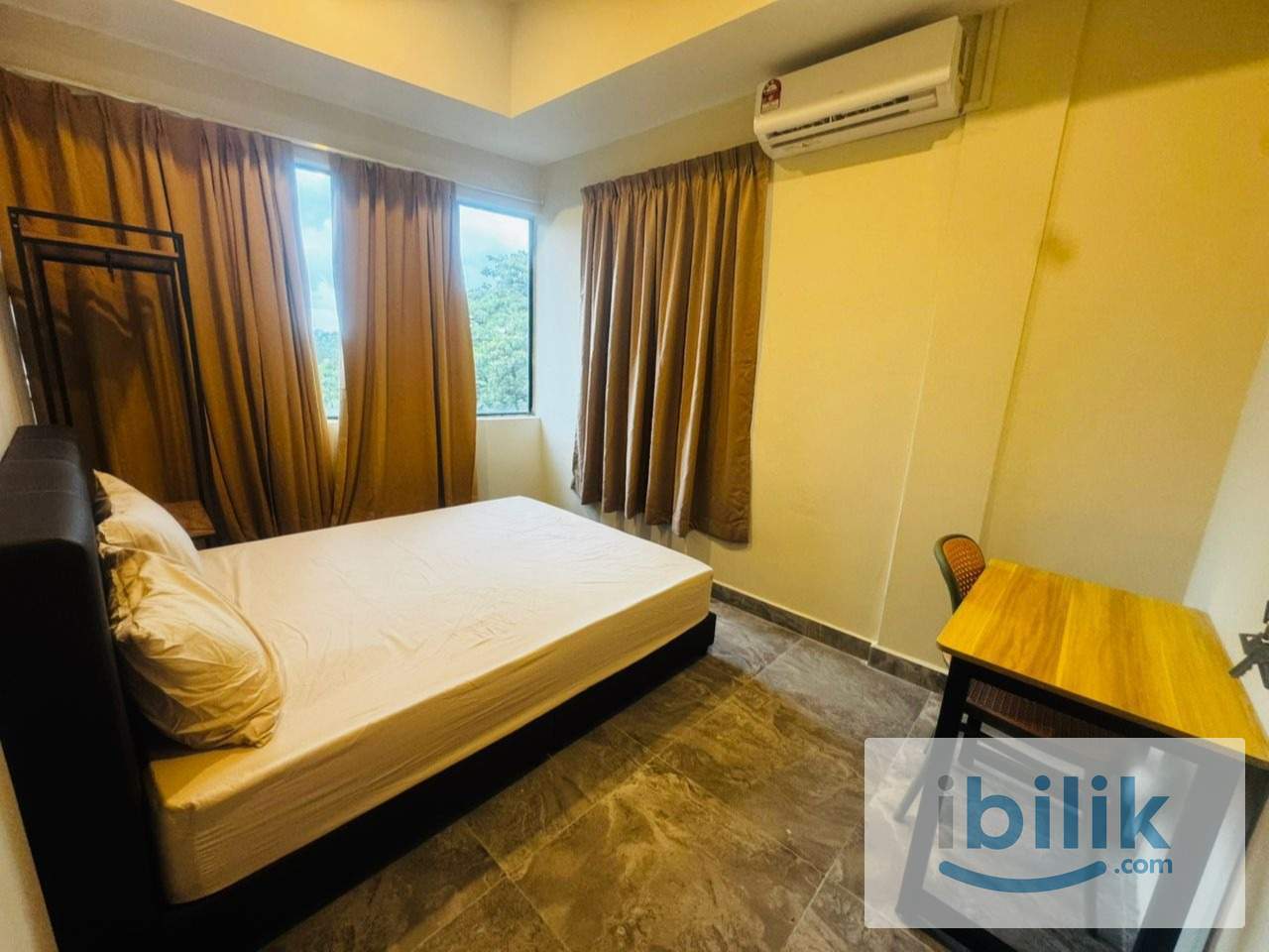 HOTEL SENIMAN - COUPLE UNIT  - Image 1