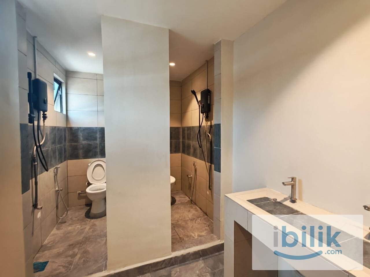 HOTEL SENIMAN - COUPLE UNIT  - Image 9