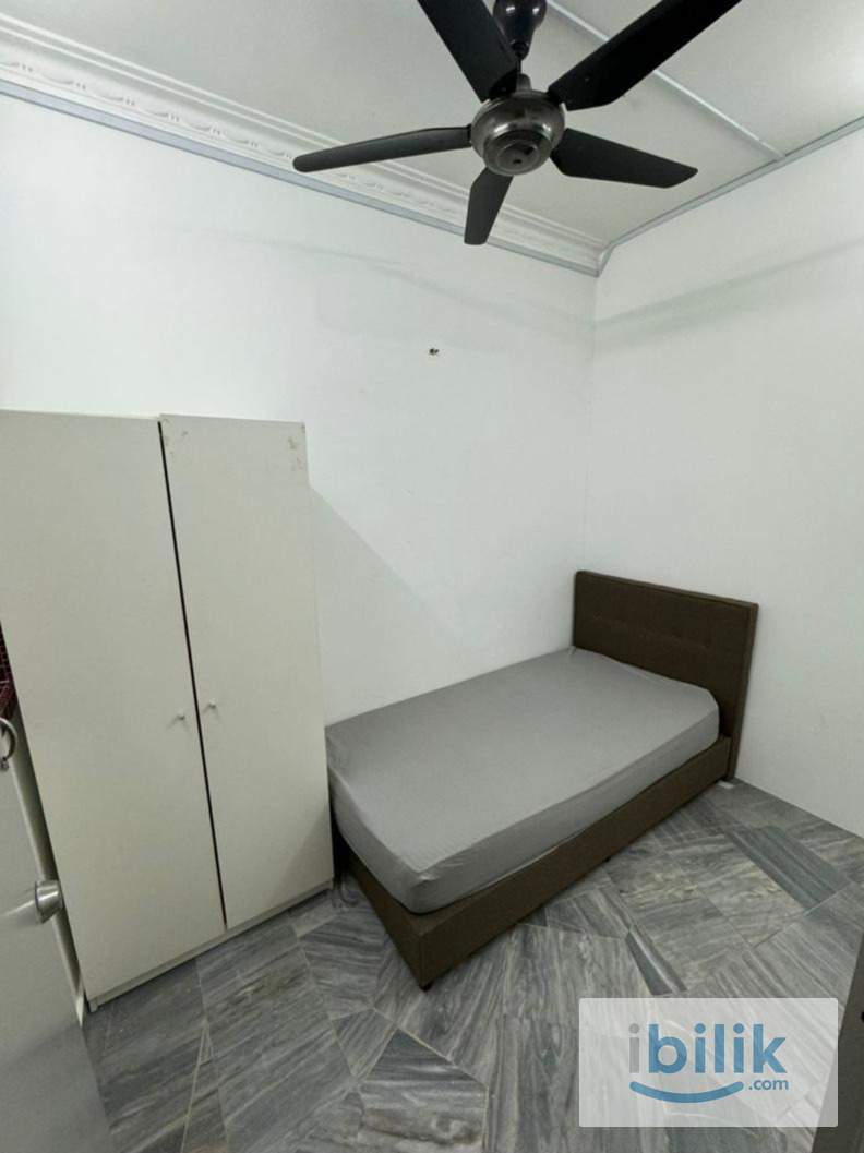 SINGLE ROOM FOR RENT AT BANDAR UTAMA  - Image 1