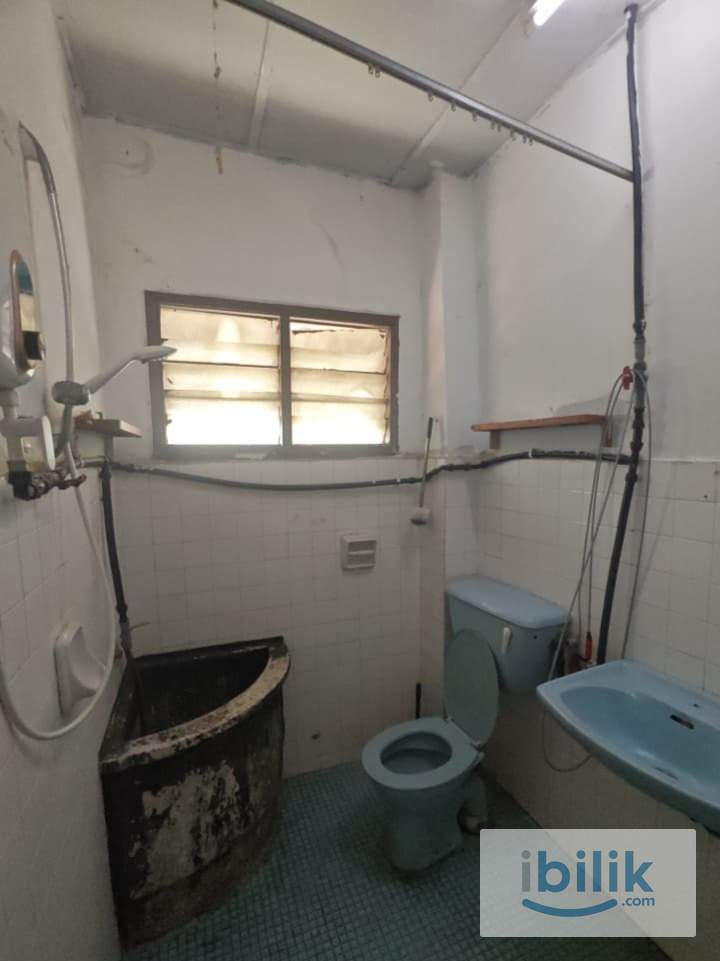 COUPLE ROOM NEAR SEPUTEH KTM l BUKIT DESA KL  - Image 2