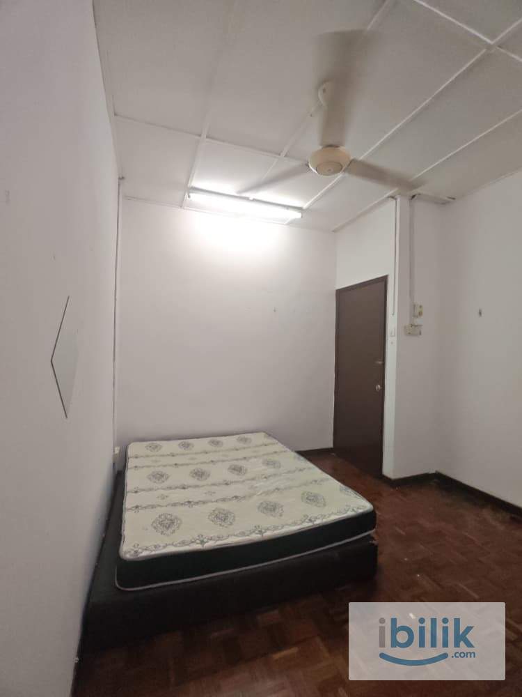 COUPLE ROOM NEAR SEPUTEH KTM l BUKIT DESA KL  - Image 1