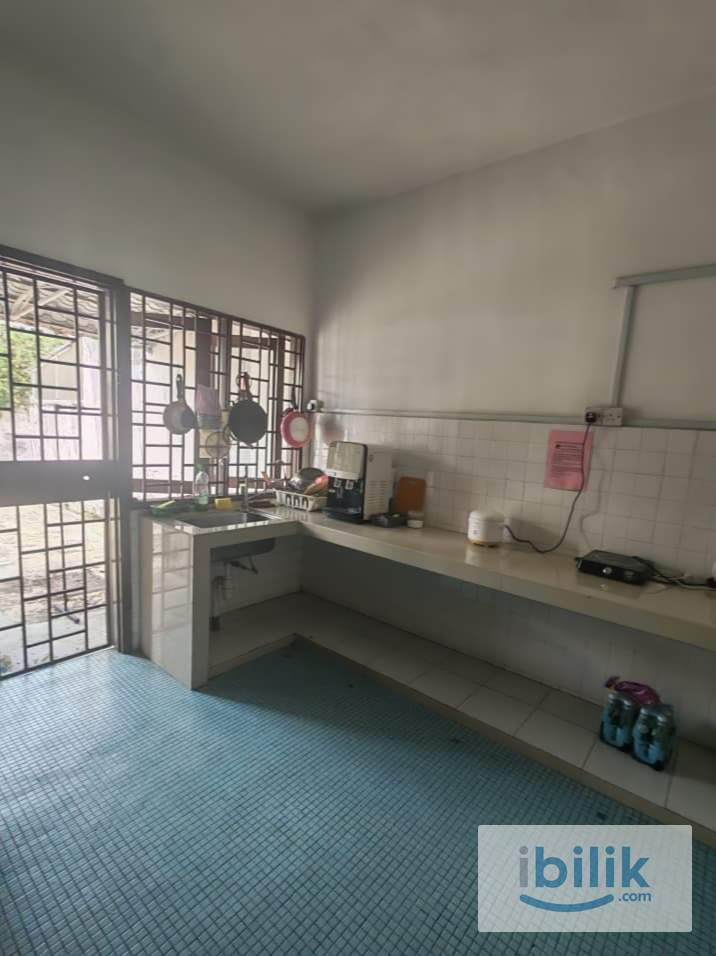 BUKIT DESA SINGLE ROOM NEAR KTM SEPUTEH - Image 4