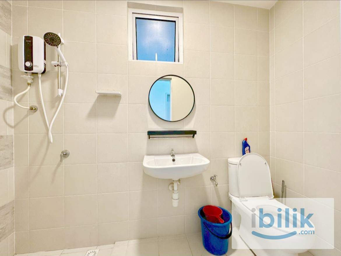 Imperial Grande @ Sungai Ara - Medium Room  - Image 4