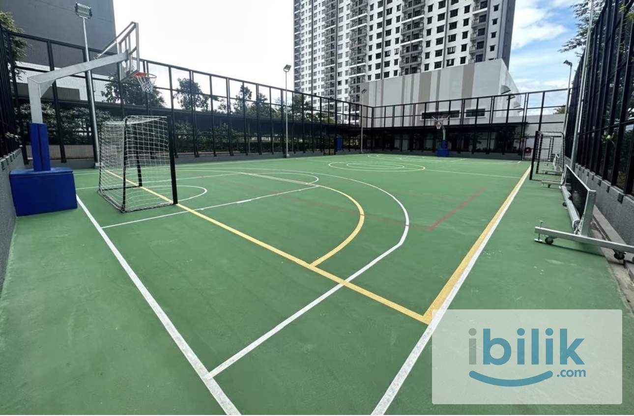 Newly Renovated !! Shuttle bus to MRT, Water bill, WIFI Included M LUNA Residences - Image 3