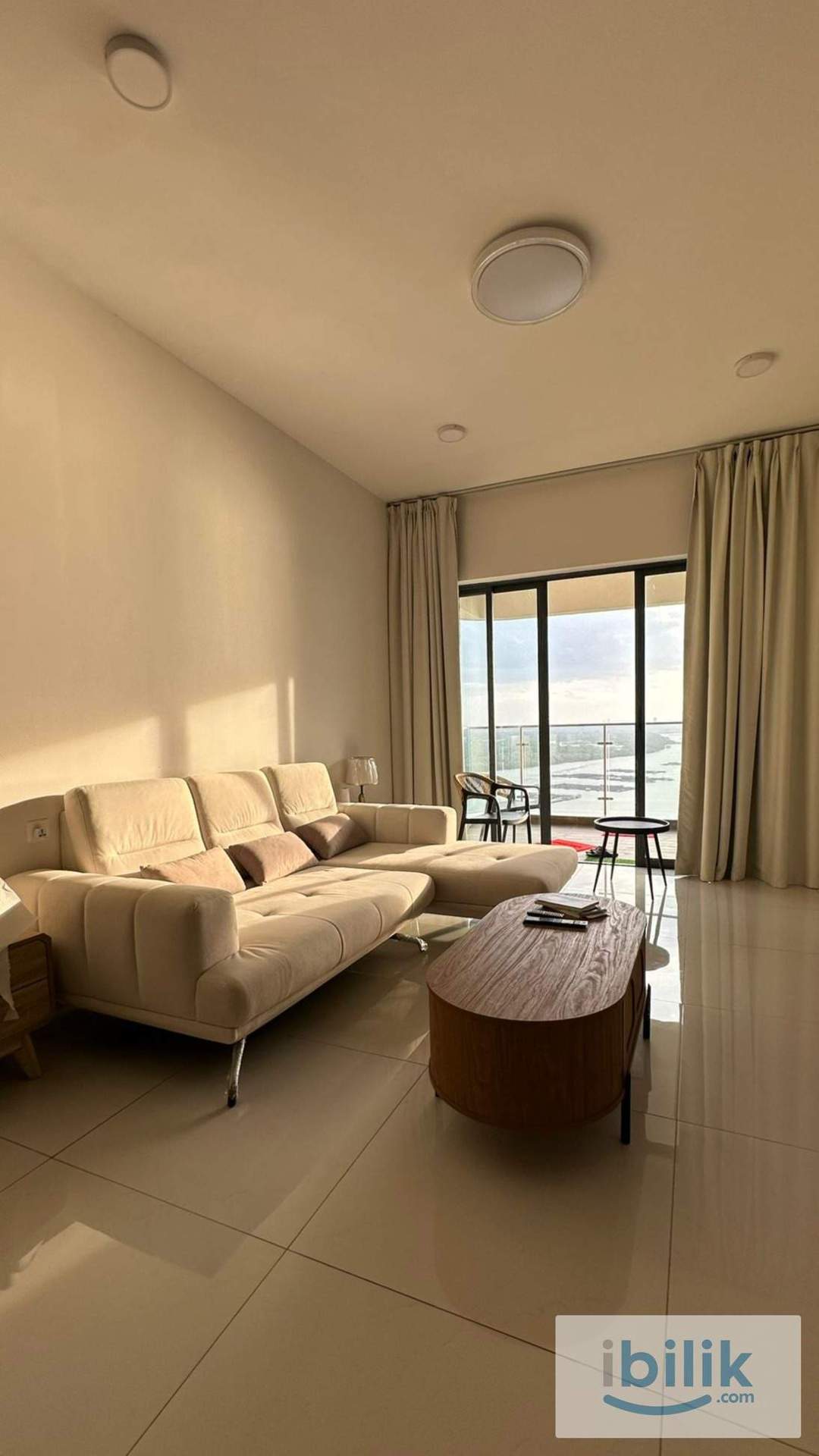 Sea View Master Room, NEAR CIQ, COUNTRY GARDEN DANGA BAY - Image 2