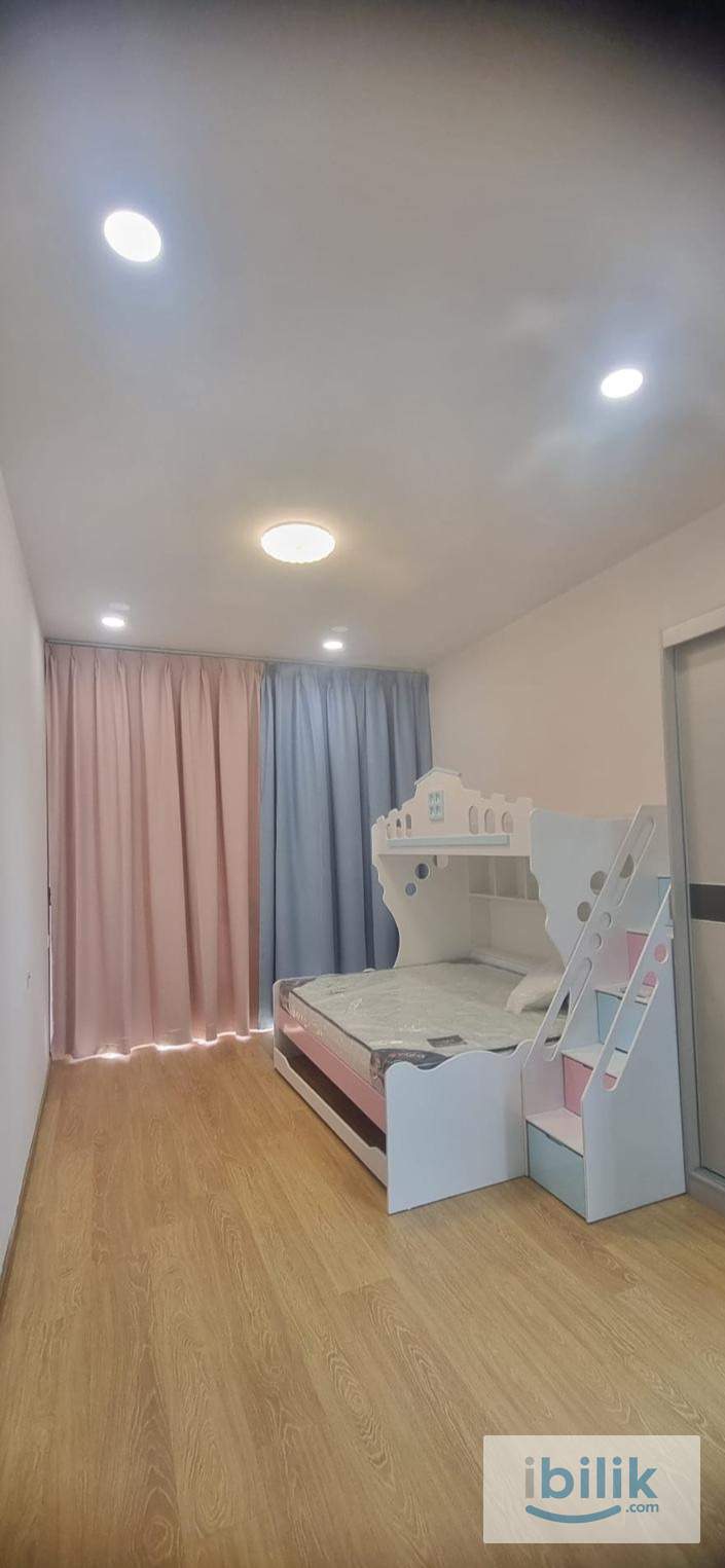 Sea View Master Room, NEAR CIQ, COUNTRY GARDEN DANGA BAY - Image 3