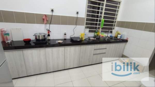 FREE UTILITIES FEMALE MEDIUM ROOM FURNISHED  - Image 9