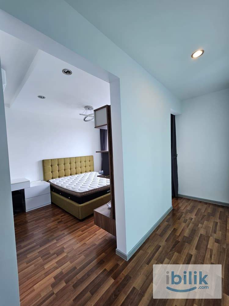 Master Suite Bedroom – Perfect for Modern Professionals or Student - Image 3