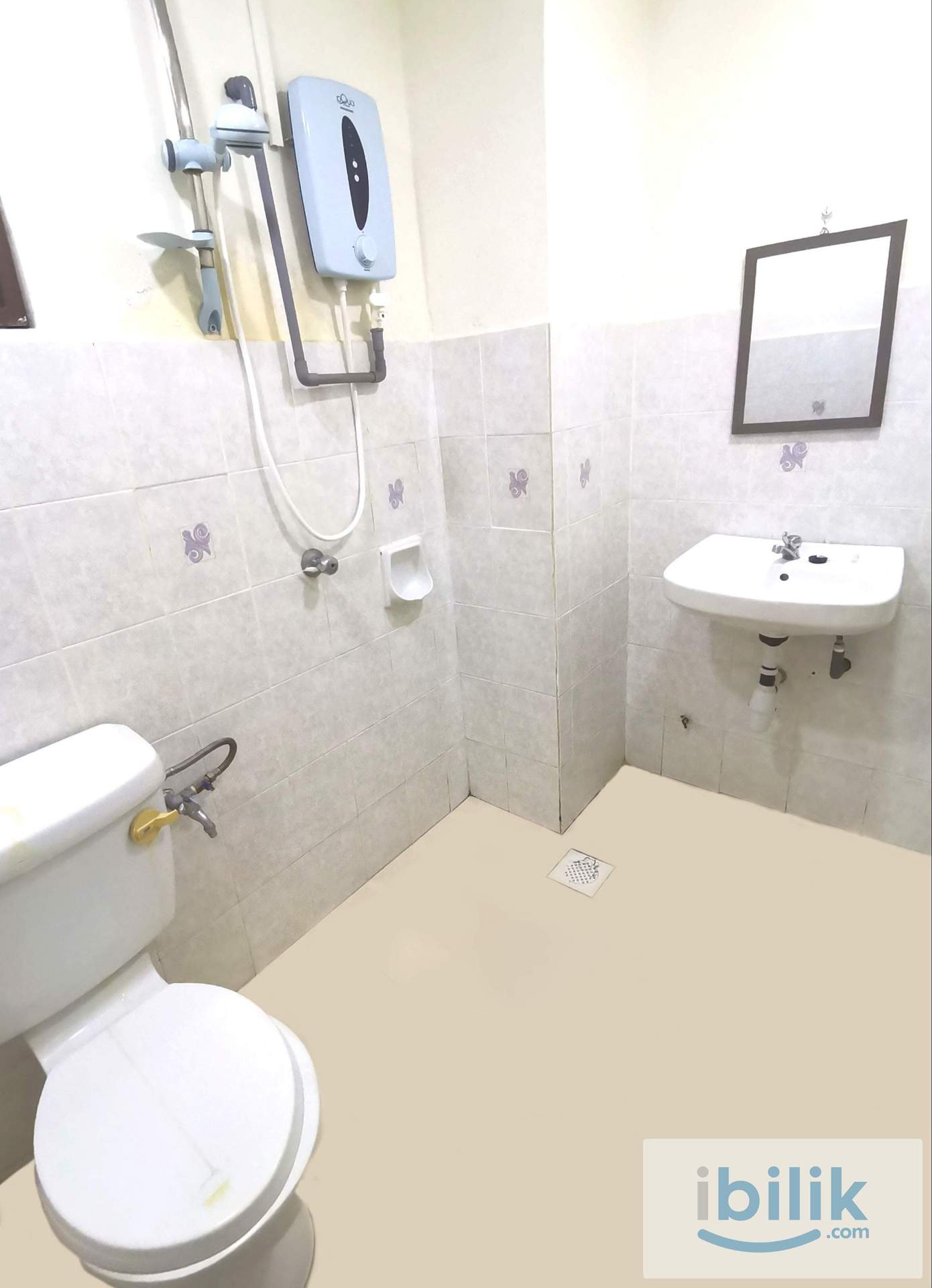 Ridzuan Condominium - Medium Room For RENT - Image 9