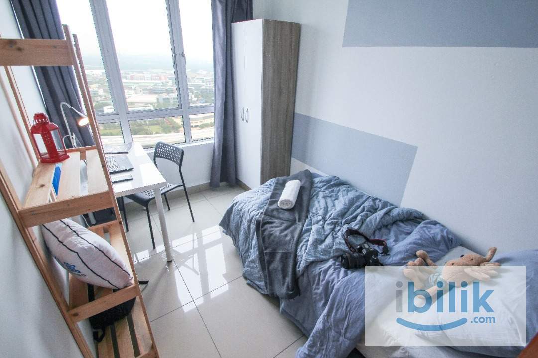 Single Bedroom with A/C & Window @CASA RESIDENZA, Kota Damansara | 5 min walk MRT Kota Damansara | Fully Furnished - Image 1