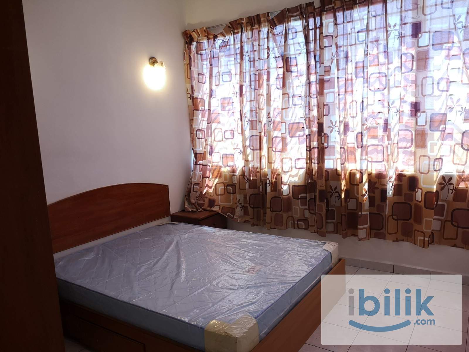 Master Room - Image 1