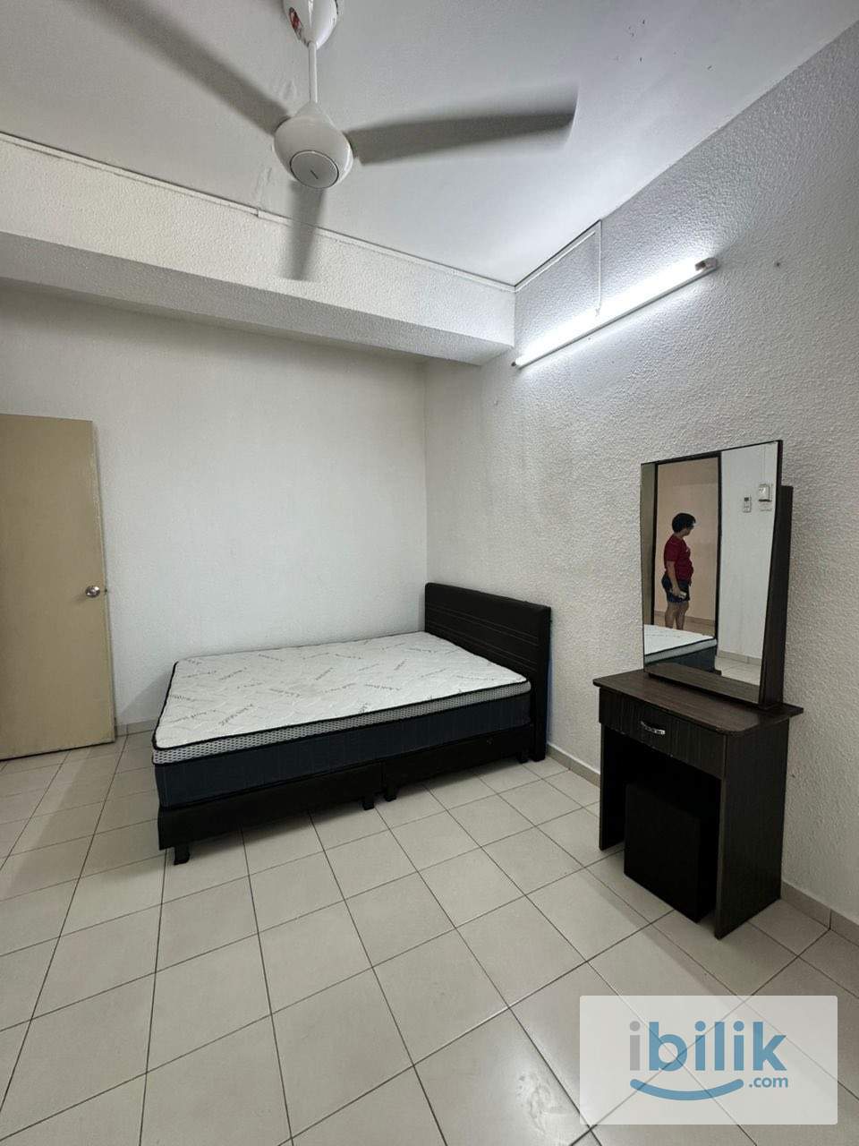 Master room (female unit ) - Image 1