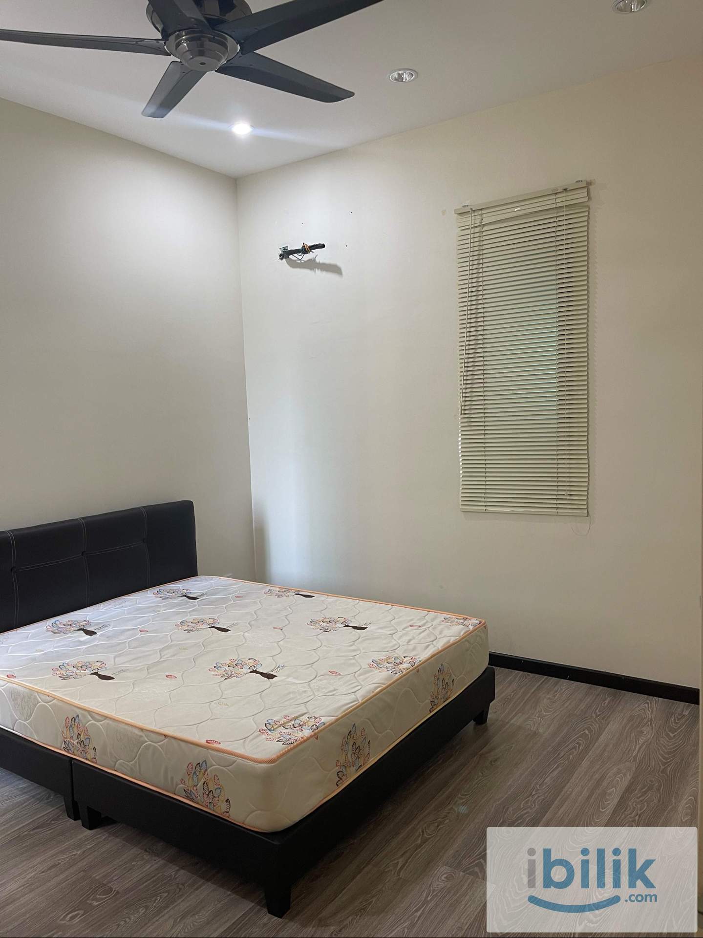 Middle Room / Double Beded Room - Image 1
