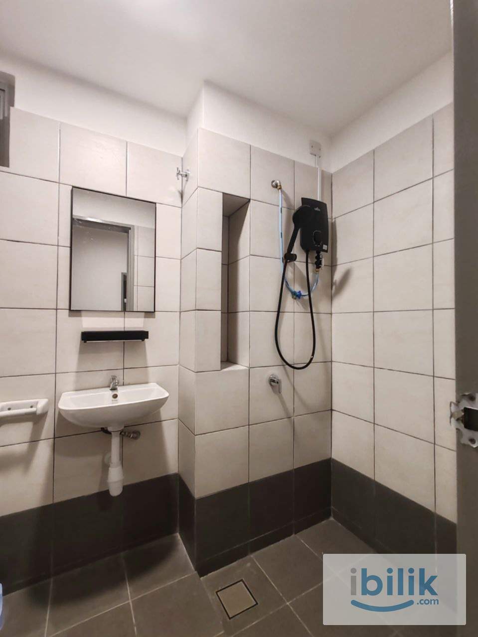 Fully Furnished Single Room at Minest Residence Sentul - WiFi Included - Image 5