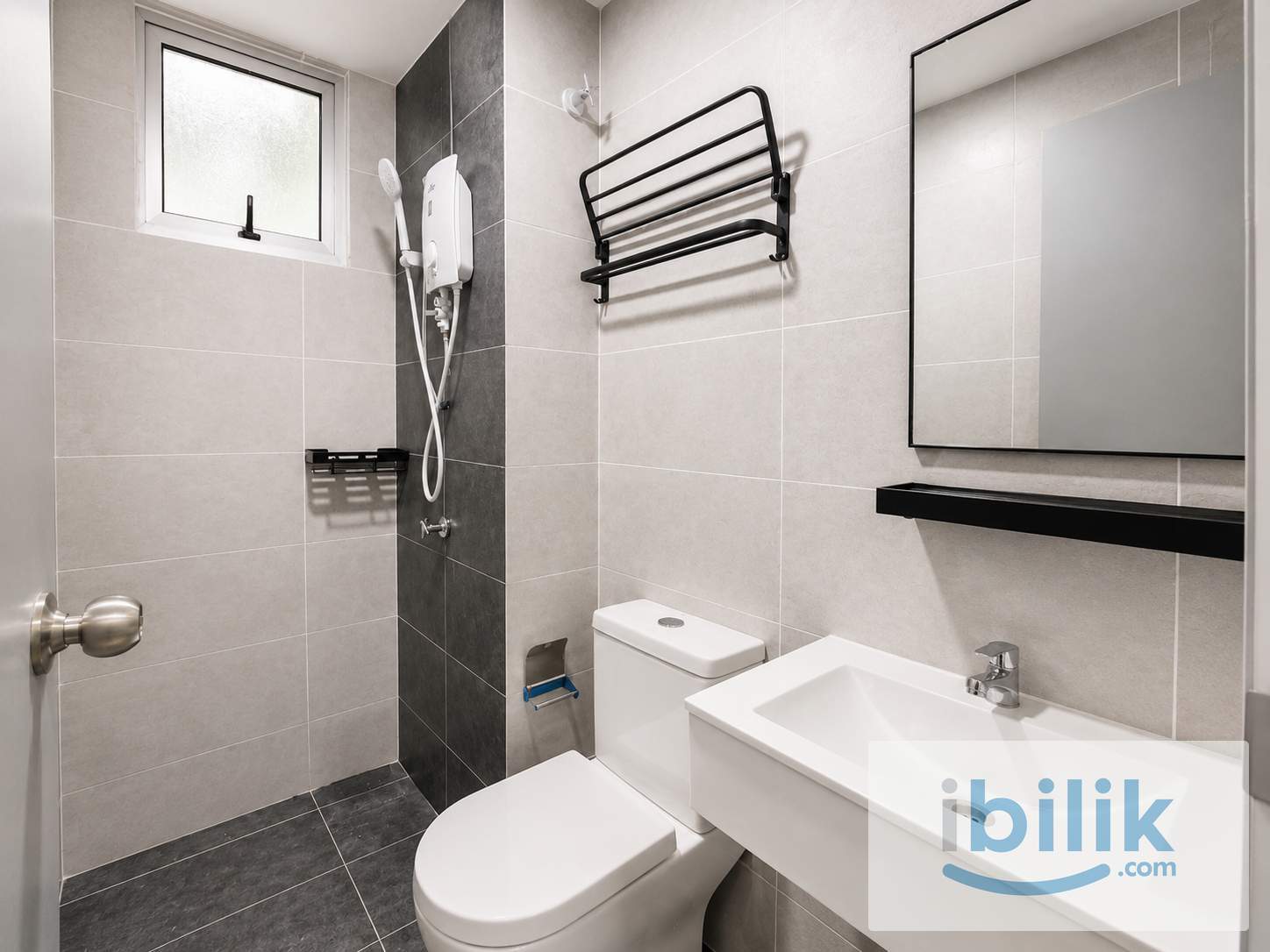 🛏️ Medium Room M Astra Setapak | Queen Bed | Full Furnish | Bills Capped | FREE WiFi | RM700 - Image 3