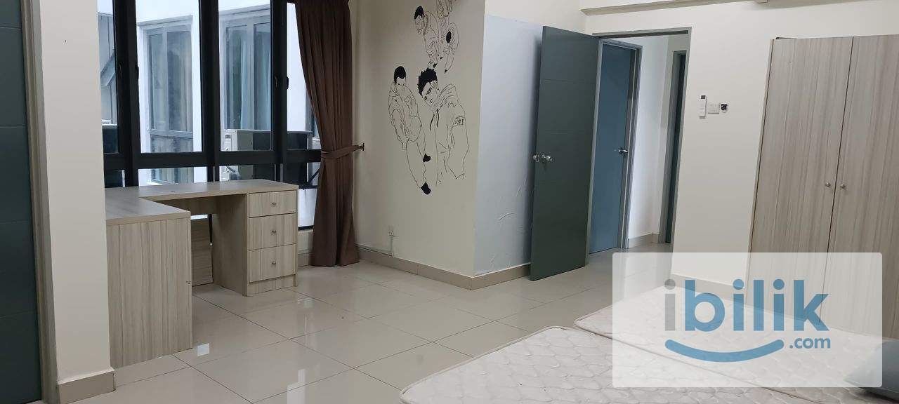 Master Room - Image 3