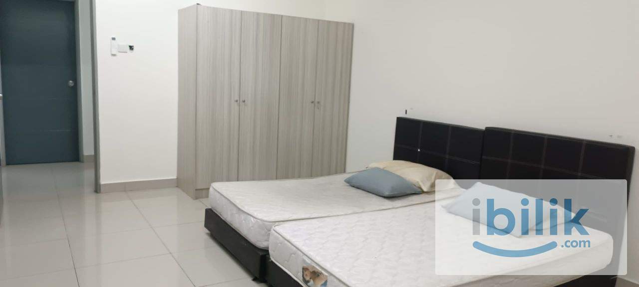 Master Room - Image 4