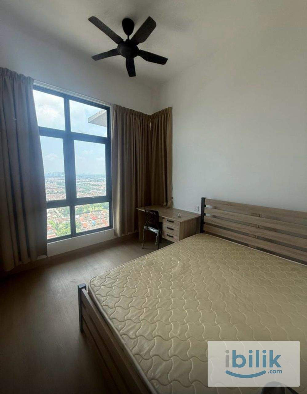 Taylor's or Inti University Student Female Master Room & small Room in The Grand SS15 - Image 1