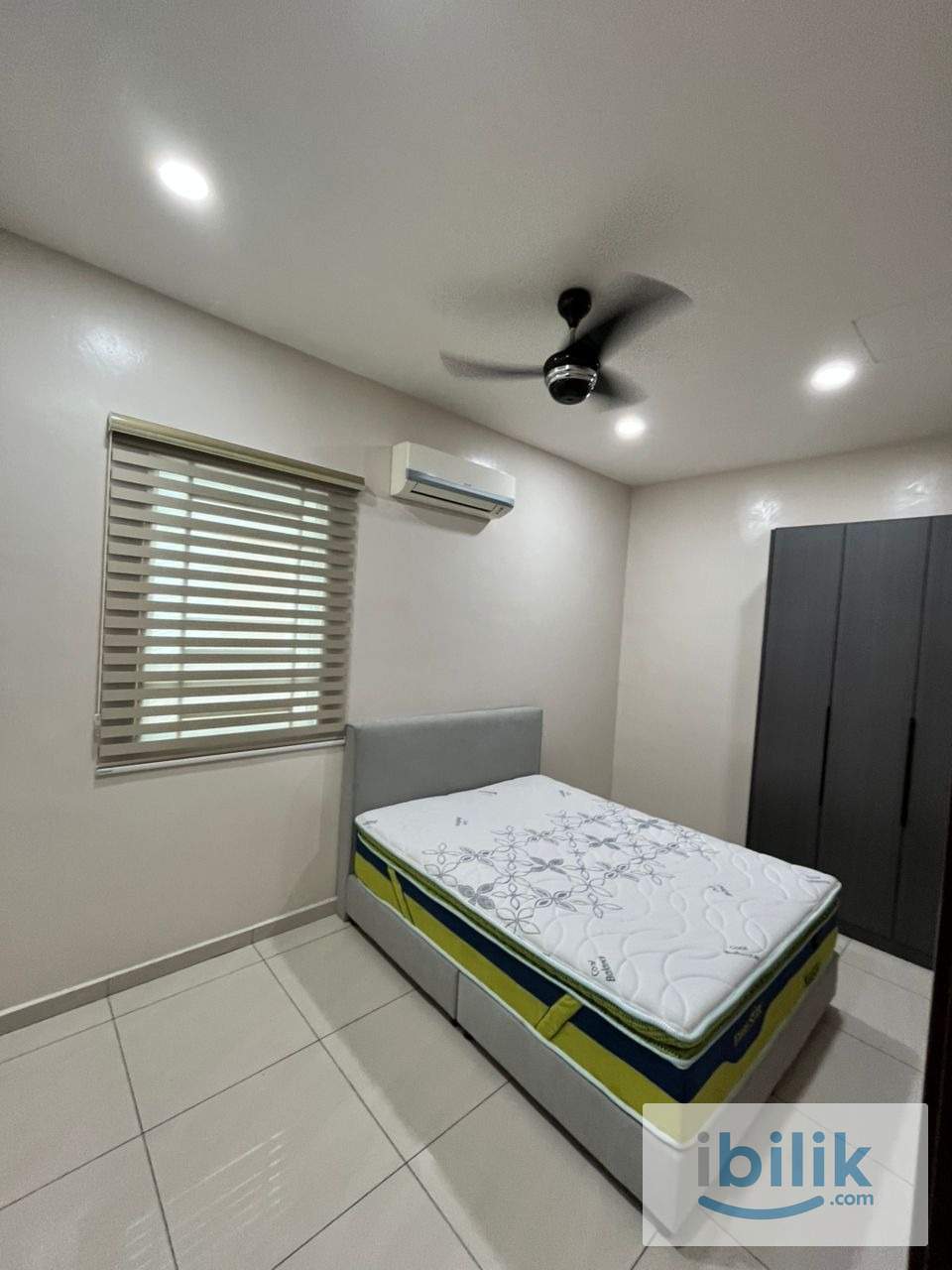 Small Room  - Image 1