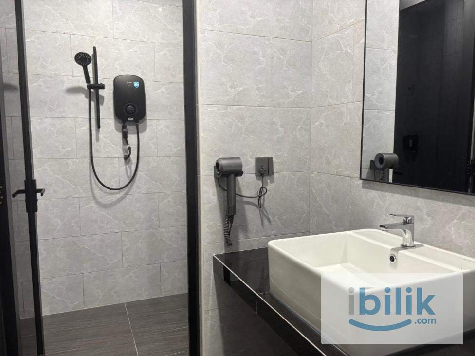 Hotel-Style Room @ Ukay Hills | WiFi | Parking | Near KL City - Image 1