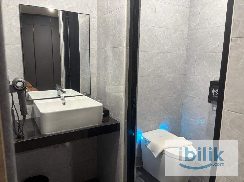 Hotel-Style Room @ Ukay Hills | WiFi | Parking | Near KL City - Image 2