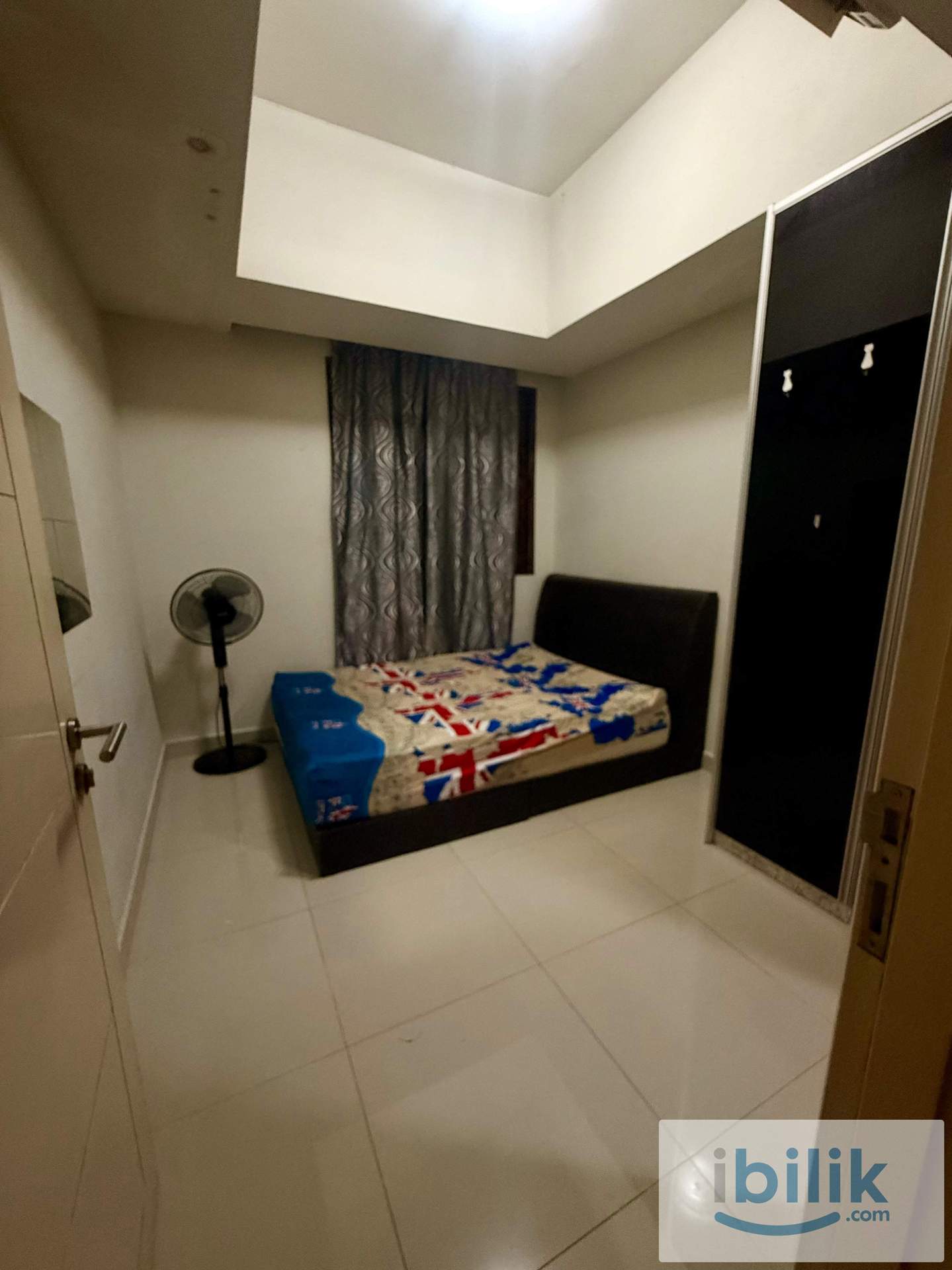 Junior Master Bedroom  - Image 1