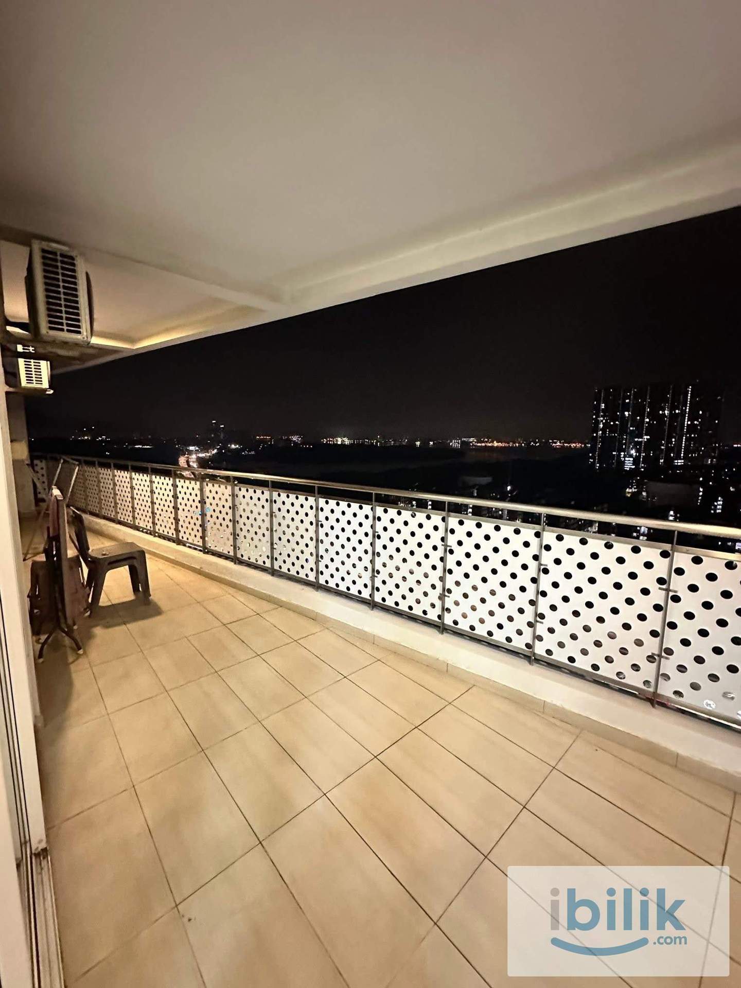 JB Town nearby CiQ Room For Rent - Image 2
